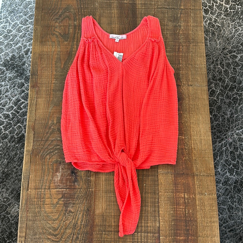 NWT| Red Haute tank top!